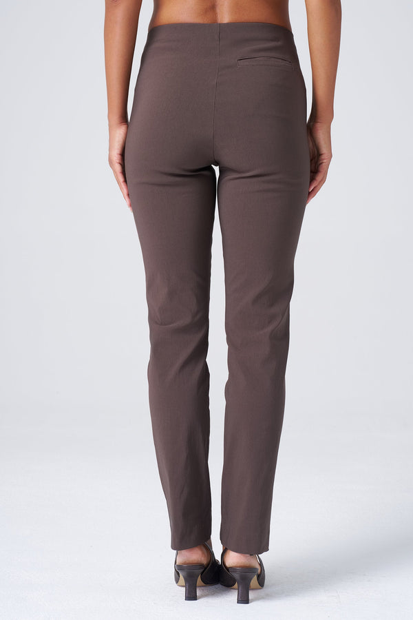 All-Season Tapered Pant in Bark