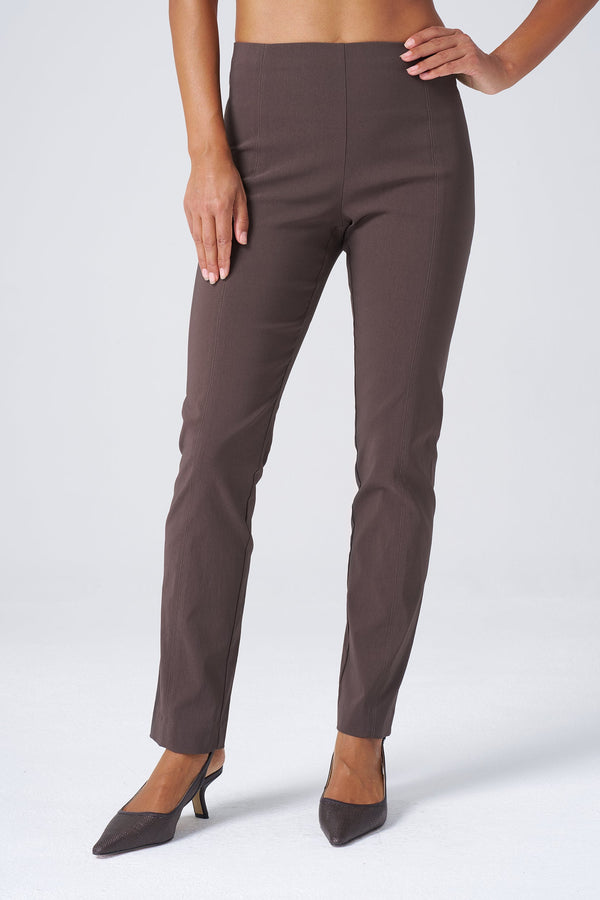 All-Season Tapered Pant in Bark