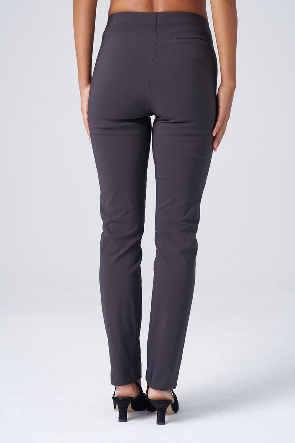 All-Season Tapered Pant in Carbon