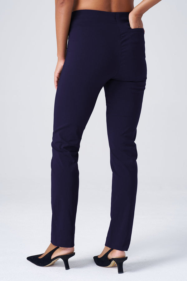 All-Season Tapered Pant in Navy