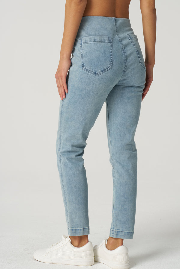 Slim Stretch Jean - Light Wash